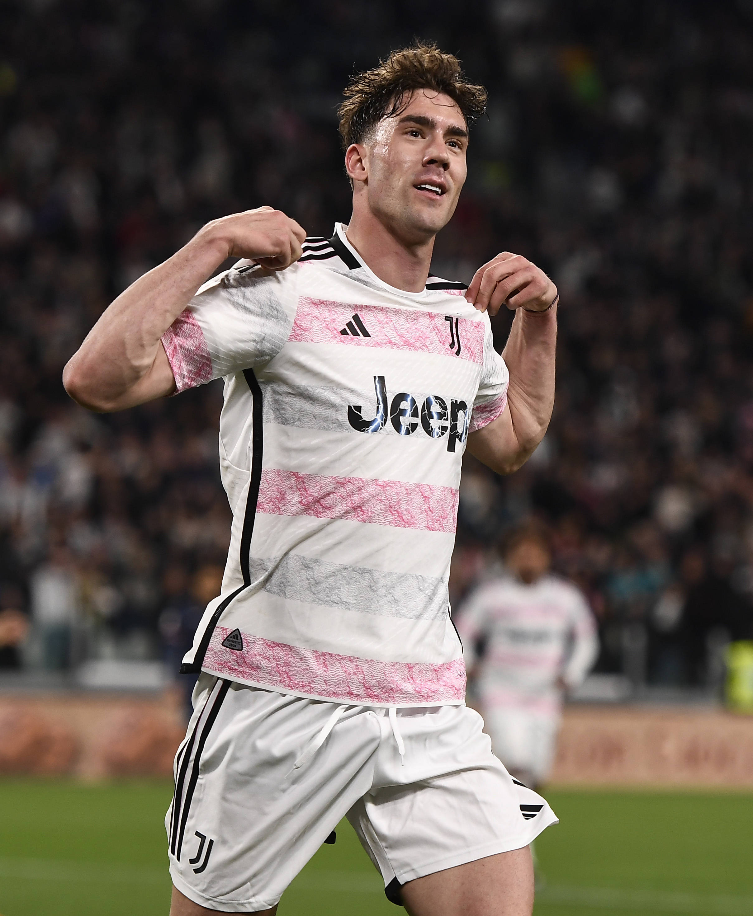 意大利米兰赛季首败，尤文图斯取得胜利